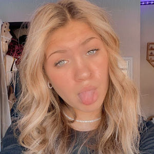 Meet your Posher, Raylin